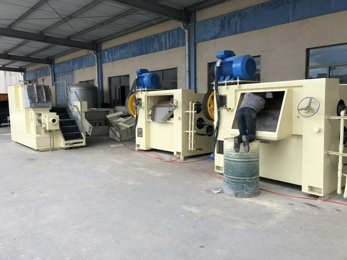 油漆两年半社区看片 油漆两年半社区看片